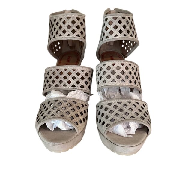 MISS SIXTY TIANA CUT-OUT LEATHER HEELS, NIB - Picture 6 of 8